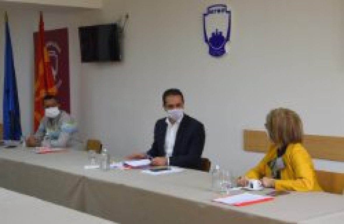 Потпишан договорот за реализација на проектот „Подобра инфраструктура за подобри услуги – Креирање на сообраќајно решение за надминување на сообраќајниот метеж во Источен плански регион“ во Штип
